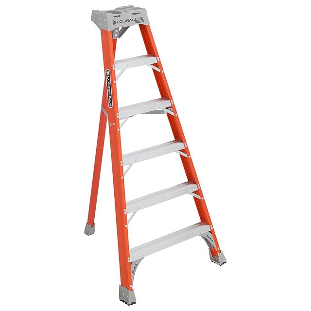 Fiberglass Tripod Ladder, 6 ft